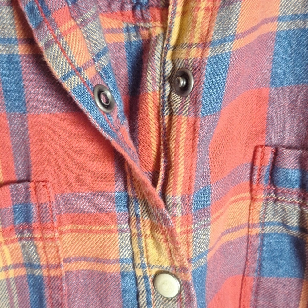 American Eagle Boyfriend Fit Flannel Shirt Size M - Picture 6 of 9